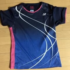 バドミントンウェアのサムネイル