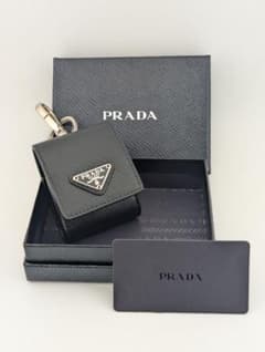PRADA プラダ サフィアーノ イヤホンケース 2TT106 黒 キーリング PRADA プラダ サフィアーノ イヤホンケース 2TT106 黒 キーリング