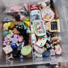 デコレーションパーツ まとめ売り ハローキティ キャラクターランダム５０個のサムネイル