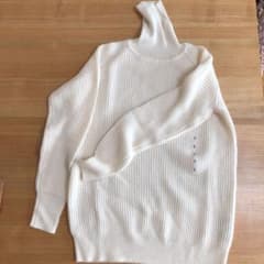 【ハチべえさま専用】無印良品 タートルネックセーターのサムネイル