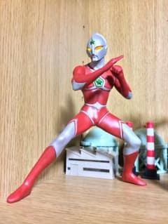 ウルトラマンジョーニアス　アルティメットルミナス　アニメカラーのサムネイル