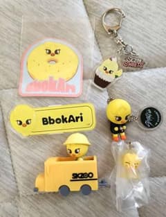 SKZOO BbokAri キーホルダー セットのサムネイル