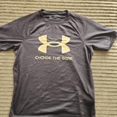 アンダーアーマージュニア用　TシャツYXL ブラックのサムネイル