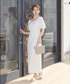 LILLIAN CARAT リトルフラワーボリュームスリーブワンピース ☆新品☆LILLIAN CARATリトルフラワーボリュームスリーブワンピース