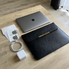 【 ほぼ新品 】2020年 MacBook Airハブ等セット／Appleのサムネイル