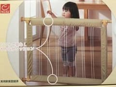 とおせんぼ　ベビーゲート　Lサイズ　日本育児　送料込み　ストライプ柄のサムネイル