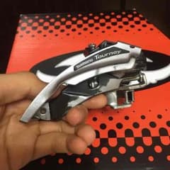 SHIMANO Tourneyクロスバイクのサムネイル