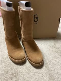 UGG アグ ムートンブーツのサムネイル