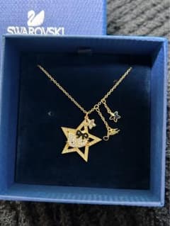 SWAROVSKI ハローキティ星型ネックレス クリスタル付きのサムネイル