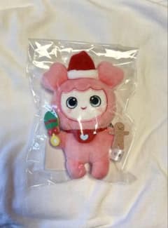 ラブリーぬいぐるみバックチャーム【PINK X'mas Ed.】 - メルカリ