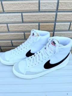 美品　[ NIKE ]  BLAZER MID77  VINTAGEスニーカーのサムネイル