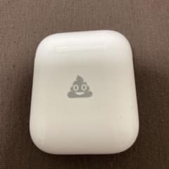 Apple AirPods 充電ケースのサムネイル