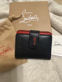 Christian Louboutin PALOMA 二つ折り財布 - メルカリ