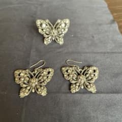 ANNA SUI アナスイ 蝶デザインのピアスと指輪のサムネイル