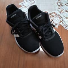adidas ブラック スニーカーのサムネイル