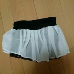 白いキュロットのサムネイル