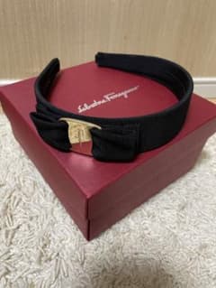 【美品】フェラガモ　カチューシャのサムネイル