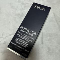 新品ディオール フォーエヴァー スキン グロウ 0N リキッドファンデーションのサムネイル