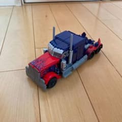 トランスフォーマー オプティマスプライムのサムネイル