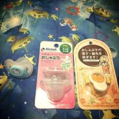 キティおしゃぶりホルダーのサムネイル