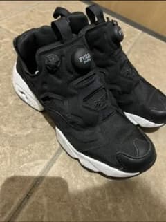 Reebok インスタポンプフューリー OG ブラック/ホワイト DV6985のサムネイル