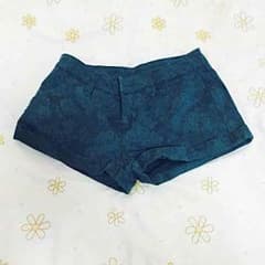 ショートパンツのサムネイル