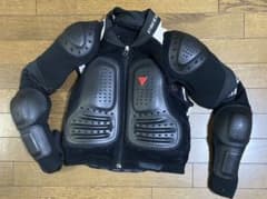 ダイネーゼ　プロテクター　ジャケット　Mのサムネイル