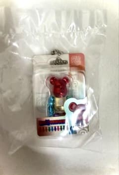 BE@RBRICK ベアブリック キーホルダー メタリックマルチカラーのサムネイル