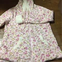 ヒョウ柄モコモコルームウェアのサムネイル