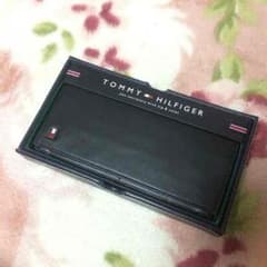 お値下げ中！新品！トミーヒルフィガー長財布のサムネイル