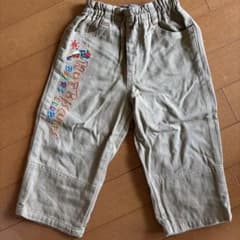 HOT BISCUITS 刺繍入りベージュパンツ90サイズのサムネイル