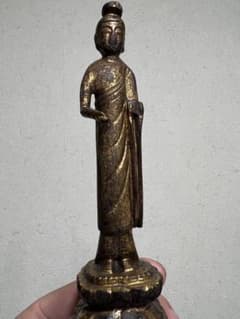中国 逸品 釈迦如来立像 金箔 金彩 木彫 一木造 仏像 仏教美術 骨董 古美術 中国 逸品 釈迦如来立像 金箔 金彩 木彫 一木造 仏像 仏教美術 骨董 古
