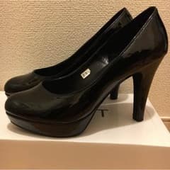 R&E パンプス エナメル ブラック ハイヒールのサムネイル