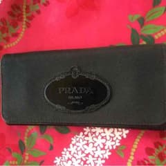 PRADA長財布のサムネイル