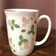 マグカップ  WEDGWOOD   ワイルド ストロベリーのサムネイル