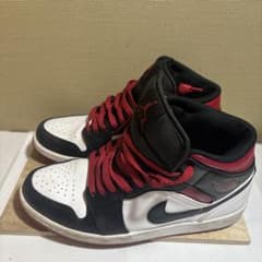 NIKE AIRJORDAN1 highのサムネイル