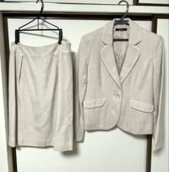 ベルメゾン Style note ベージュ ノーカラージャケットとスカートセットのサムネイル