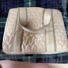 NICE CLAUP ナイスクラップ　ハートキルティングトートバッグのサムネイル