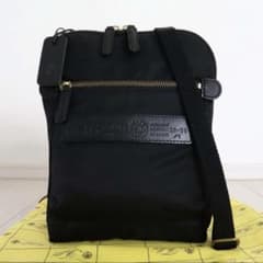 美品 Felisi フェリージ ナイロン ショルダー バッグ 20-59/1 - メルカリ