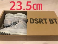 adidas YEEZY DESERT BOOTのサムネイル