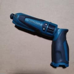 マキタ ペンインパクトドライバ 　TD021D　7.2V充電式　aのサムネイル