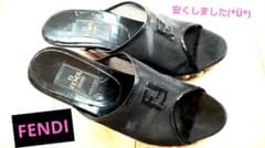 FENDI サンダルのサムネイル