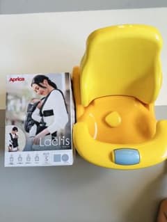 Aprica アップリカ抱っこ紐 グレーとバスチェア - メルカリ