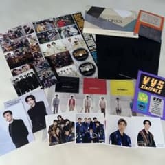 SixTONES グッズまとめ売り フォトカード ステッカー等のサムネイル
