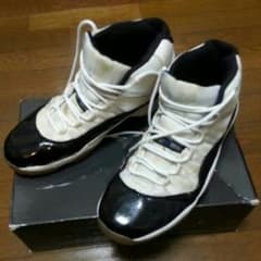 【スイン様専用】JORDAN11のサムネイル