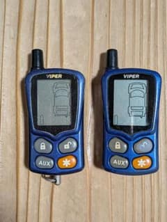 VIPER セキュリティリモコン 2個セット 479V 1個はジャンクです VIPER セキュリティリモコン 2個セット 479V 1個はジャンクです - メルカリ