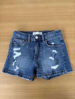 ZARA デニムショートパンツ ダメージ加工のサムネイル