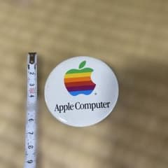 Apple Computer バッジ カラフルリンゴ 初期 ロゴ 缶バッジのサムネイル