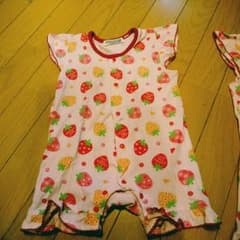 yuppy様専用♪ピンク地にいちご柄♪とオールドネイビー水玉♪80♪のサムネイル