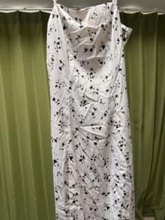 【新品・未使用】 SNIDEL フラワープリント フレアスカートのサムネイル